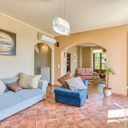 Four-bedroom Holiday In