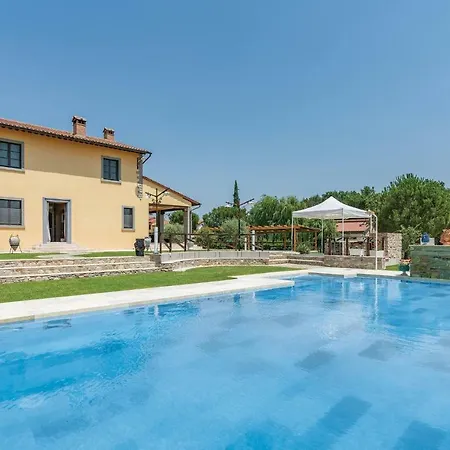 Four-bedroom Holiday In Ferienhaus
